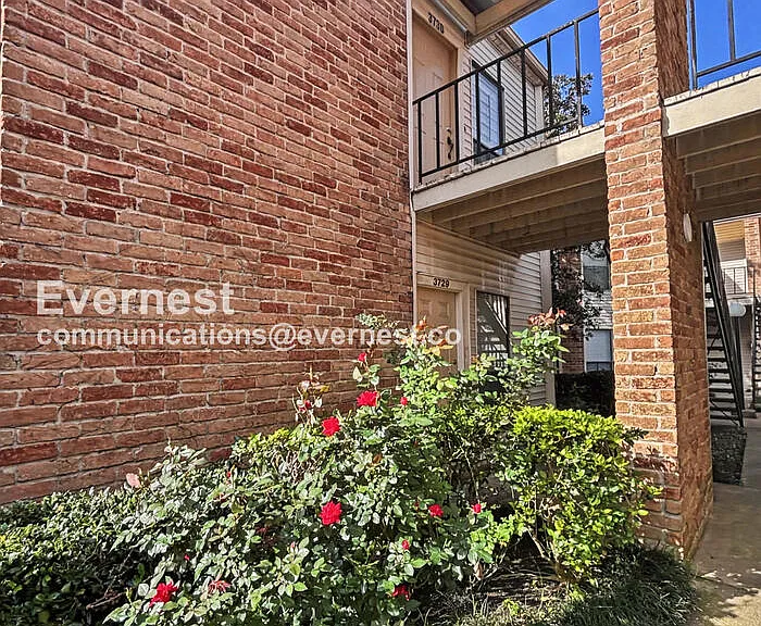3729 Thistlemont Dr — Photo 13