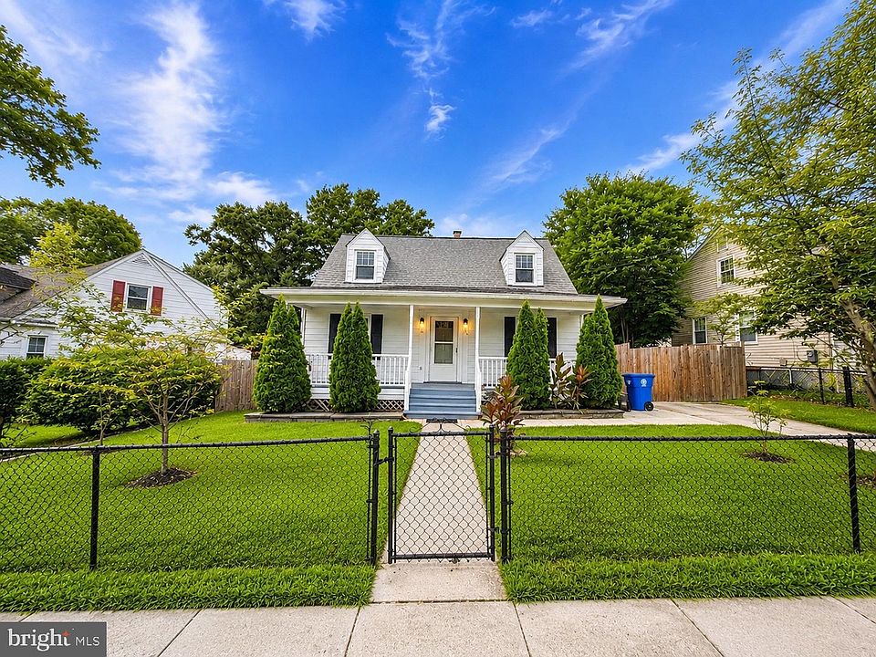1st image of 2511 Urbana Dr