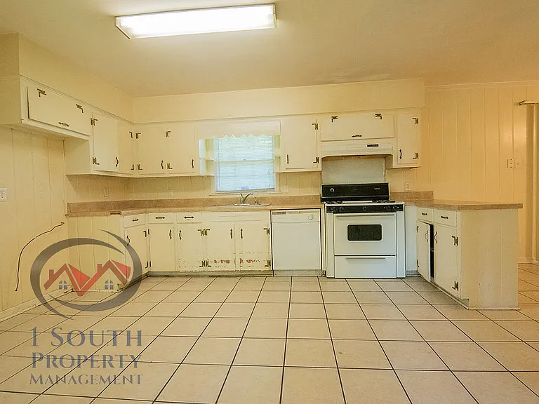 5520 Vienna Ave — Photo 10