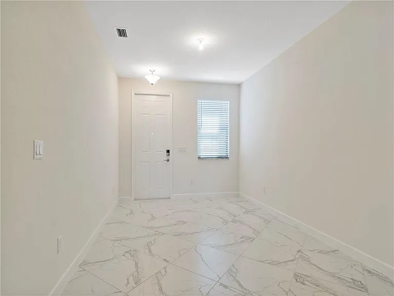 13056 Anthorne Ln #113 — Photo 10