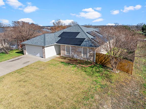 3rd image of 7418 Upland Bend Dr