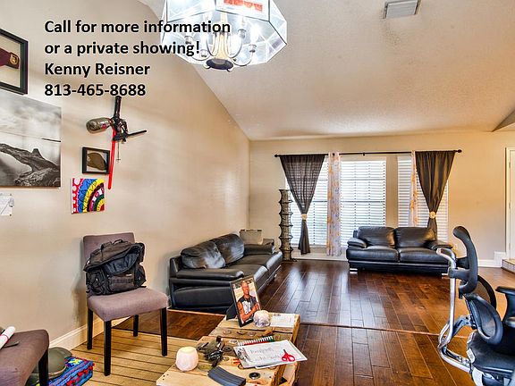 3rd image of 2521 Brimhollow Dr