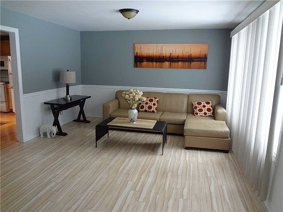 2nd image of 15 Farr Ave
