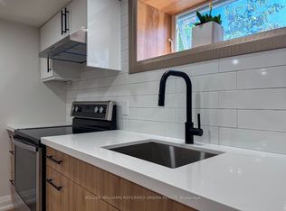 18 Sunset Trl, Toronto, ON M9M 1J5