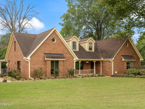 8390 Maplewood Ln, Olive Branch, MS 38654
