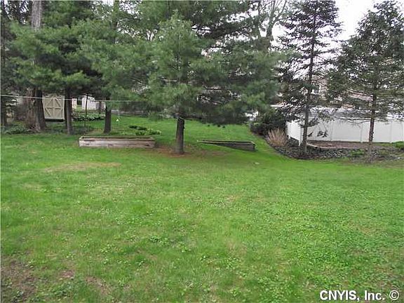 3rd image of 8002 Thyme Cir