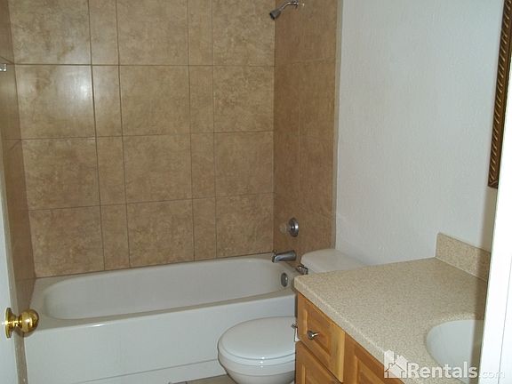 5th image of 1524 W Mercer Ln APT 3