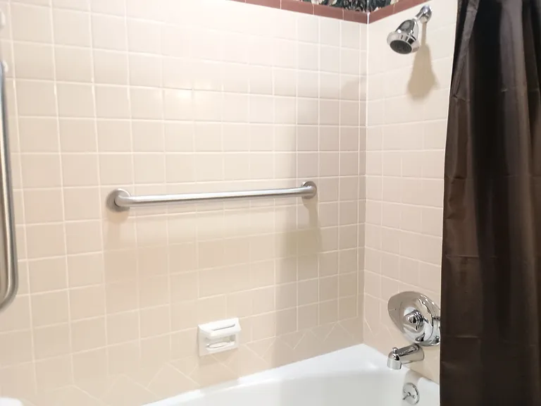 110 Willow Dr — Photo 21