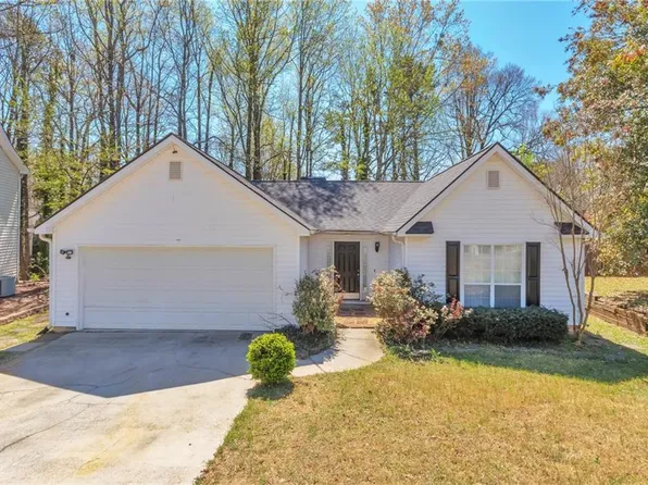 2220 Golden Valley Dr, Lawrenceville, GA 30043