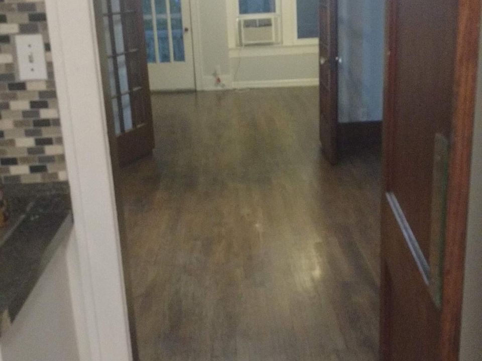 1st image of 1030 Maryland St