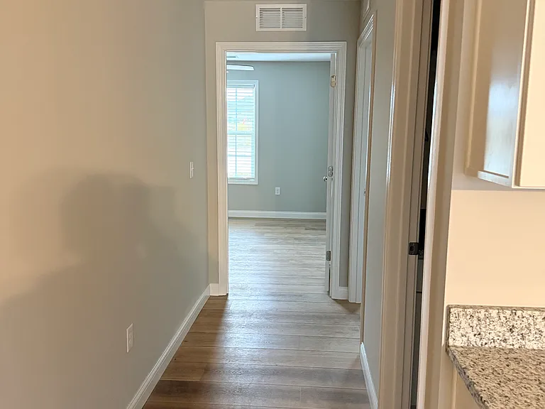 701 Lake Harriette Dr #724 — Photo 9