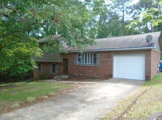 7485 Beverly Dr, Fayetteville, NC 28314