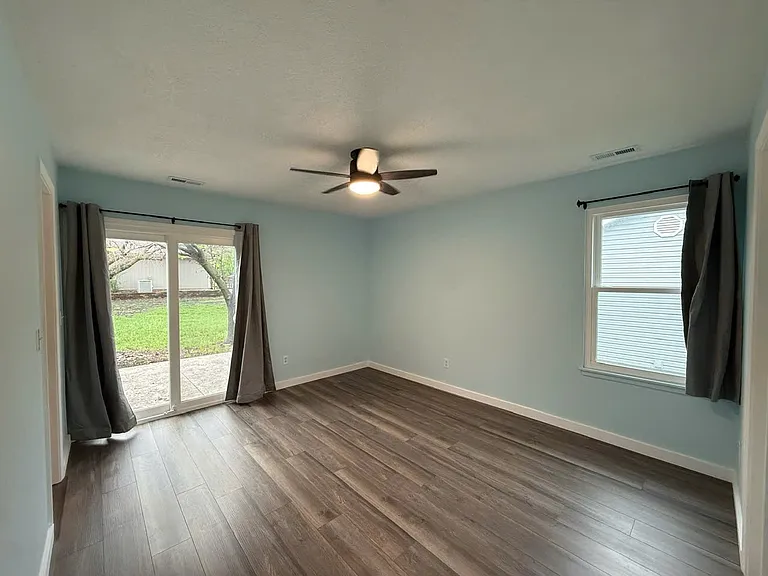 125 Sharon Dr — Photo 19