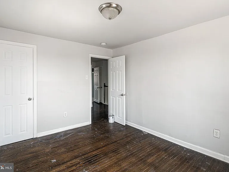 7436 Drexel Rd — Photo 10