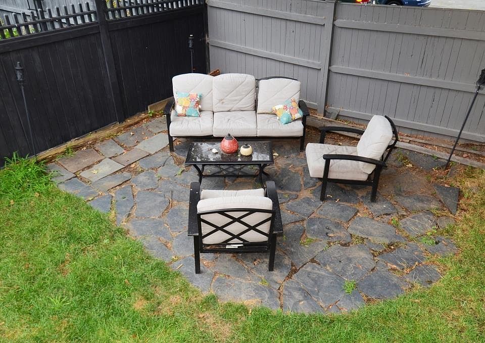 31 Wallis St Beverly MA Zillow