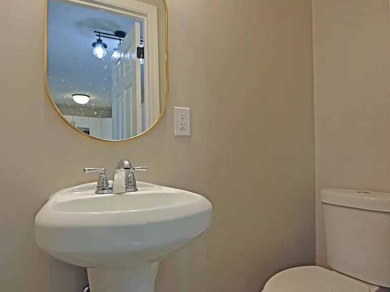 1686 Jupiter Ave — Photo 18