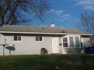 2411 Wisconsin St SW, Cedar Rapids, IA 52404