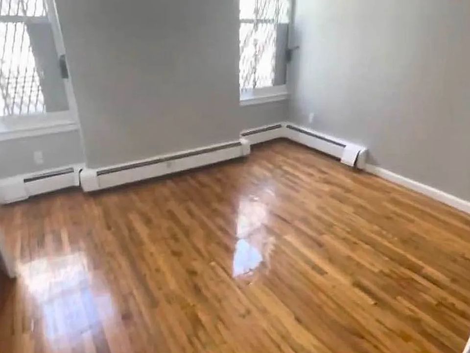2nd image of 211 W 146th St APT 5