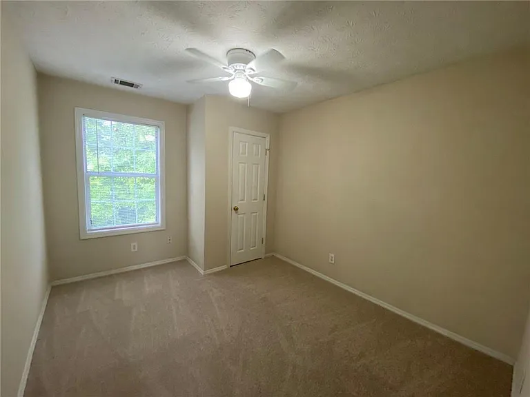 1325 Old Victorian Ct — Photo 18
