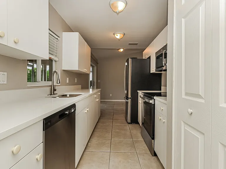 1022 Anaconda Ave S — Photo 6