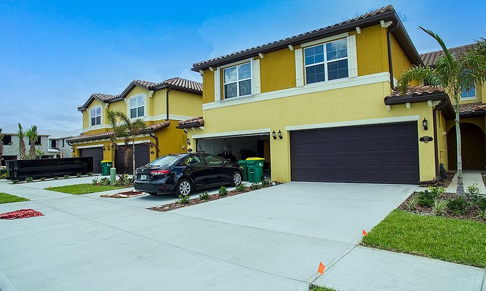 1st image of 778 Carlsbad Dr