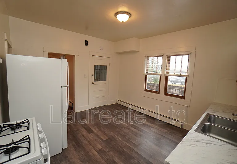 1440 Kenton St — Photo 13
