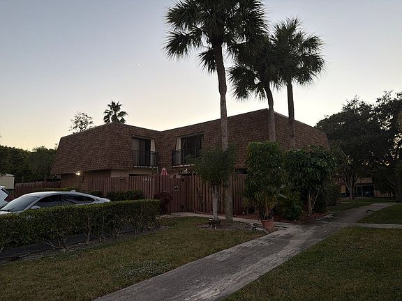 2nd image of 5927 NW 55th Ln