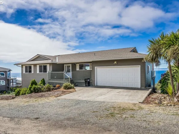 461 Terrace Dr, Rockaway Beach, OR 97136