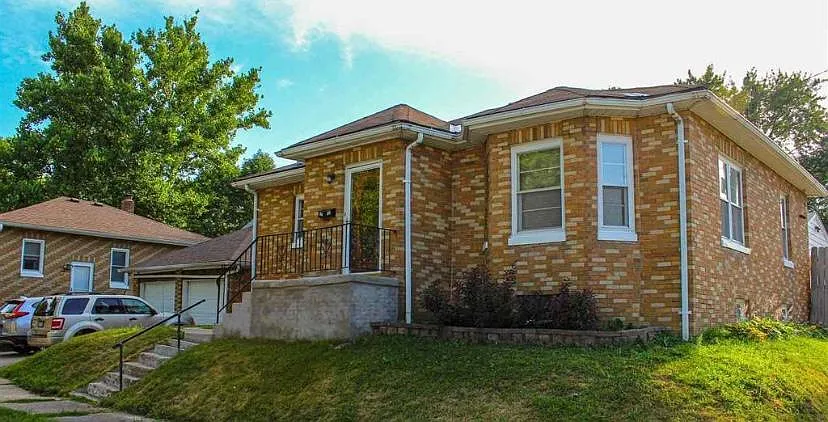 4 bed, 1288 sqft, $1,500 — Photo 2