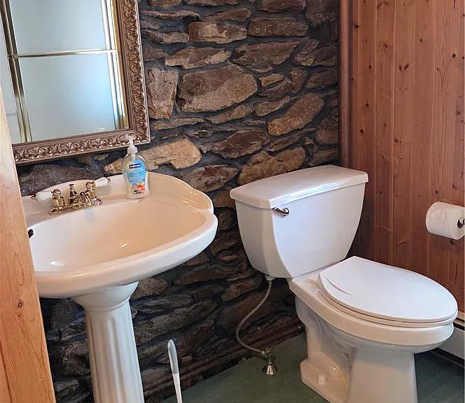 3166 Mountain View Dr — Photo 12