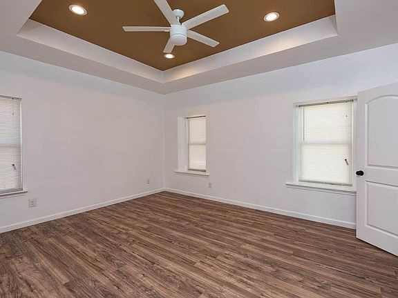 3rd image of 2723 Christine Ct