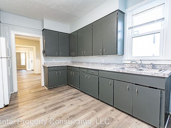 3rd image of 460 4th St NW #1