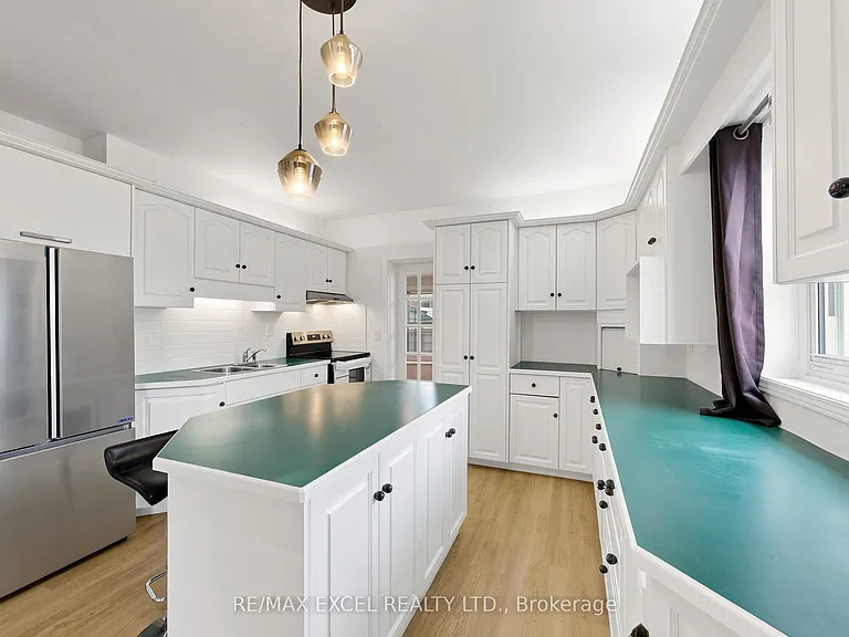 259 Victoria Ave N #MAIN — Photo 11