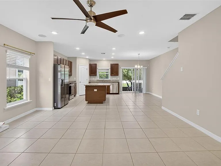 4718 Spatter Dock St — Photo 9
