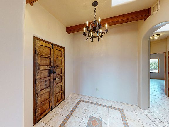 5th image of 105 Calle Blanca Ln