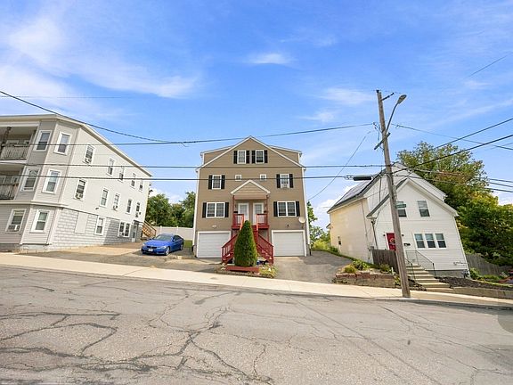 2nd image of 31 Ayer St #31