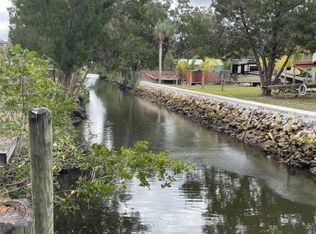 14360 W Seashell Ct, Crystal River, FL 34429