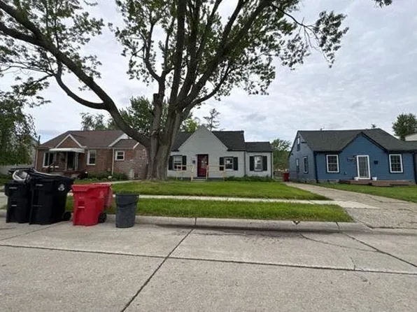 18507 Brohl St, Roseville, MI 48066