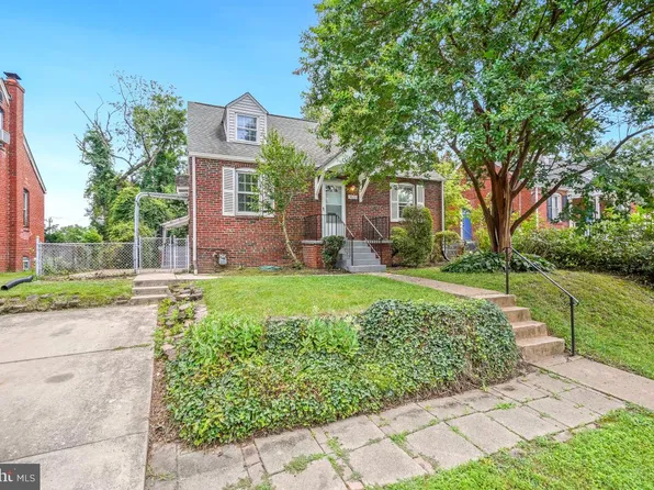 9023 49th Pl, College Park, MD 20740