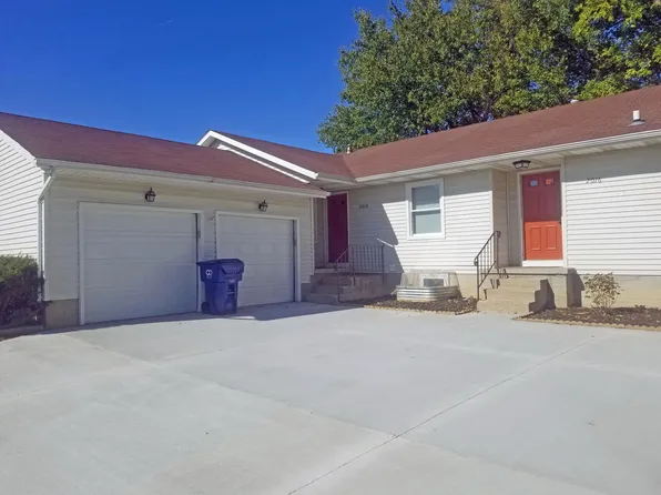 2014 E 38th Street Pl, Davenport, IA 52807