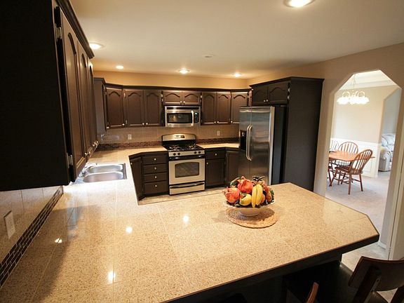 4th image of 11020 124th Street Ct E