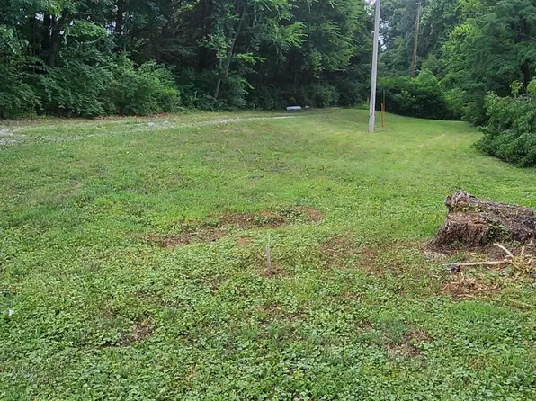 1006 Newcomb Ln, Knoxville, TN 37932