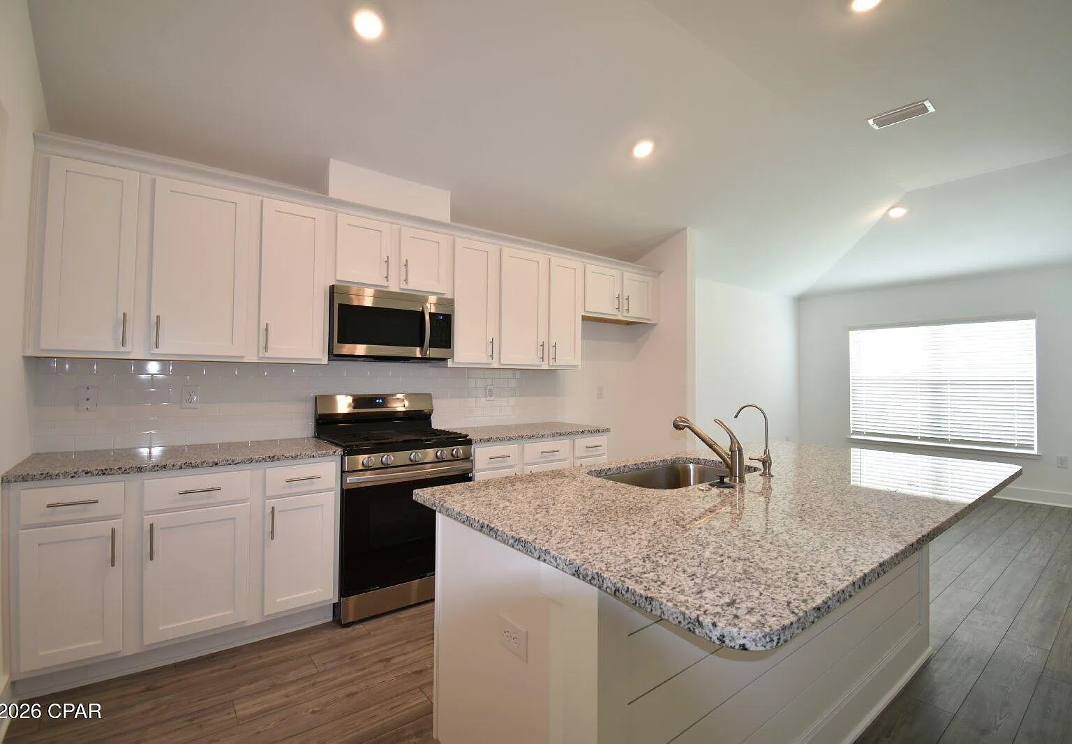 3 bed, 1564 sqft, $2,150 — Photo 4