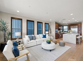 1611 Somerton Dr, Costa Mesa, CA 92627