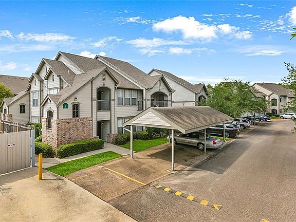 4th image of 350 Emerald Forest Blvd APT 8204