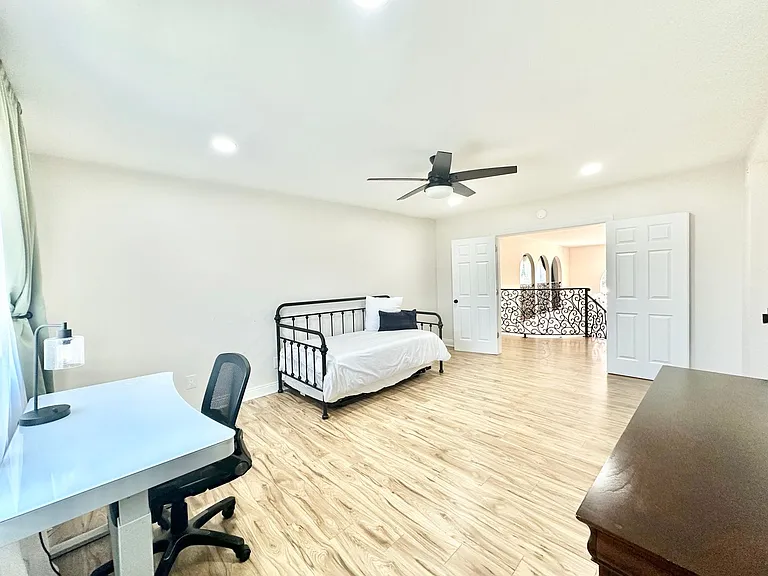 9431 W Lilac Rd #1 — Photo 38