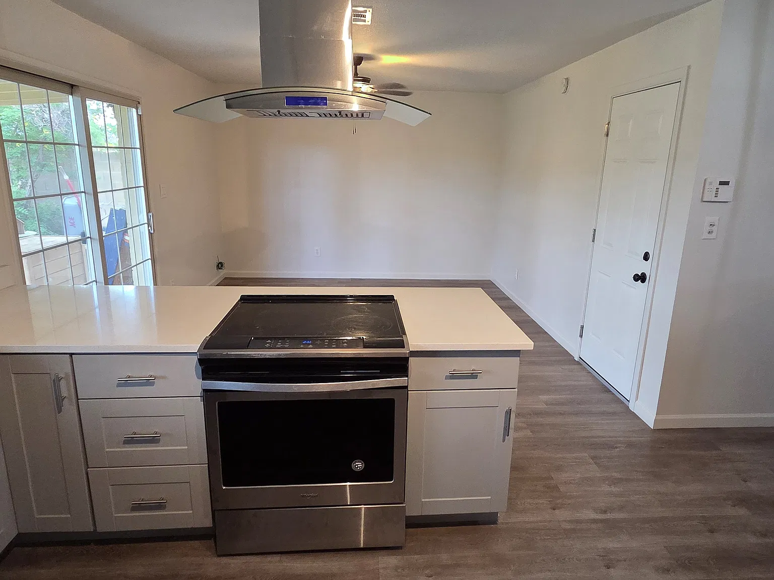 3 bed, 1447 sqft, $2,750 — Photo 3