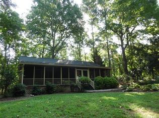 107 Landrick Dr, Landrum, SC 29356