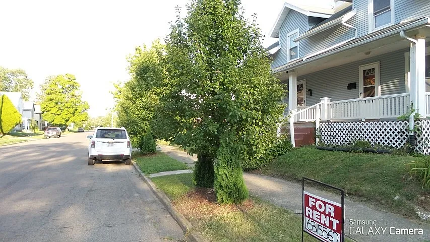side parking W Southern Ave - more off-street parking along