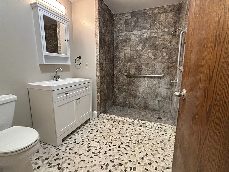 1204 Plainview Ln #130 — Photo 8